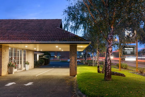 The Henty - Tourism Guide 1