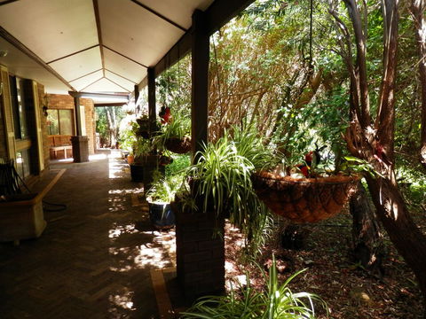 The Hideaway Luxury B&B Retreat - Cruises Travel 2