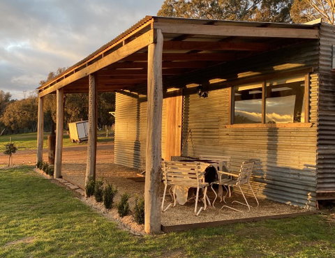 The Hut, Saddlers Run - Tourism Guide 3