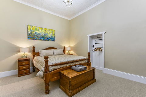 The Jazz B&B - Travel Search 3