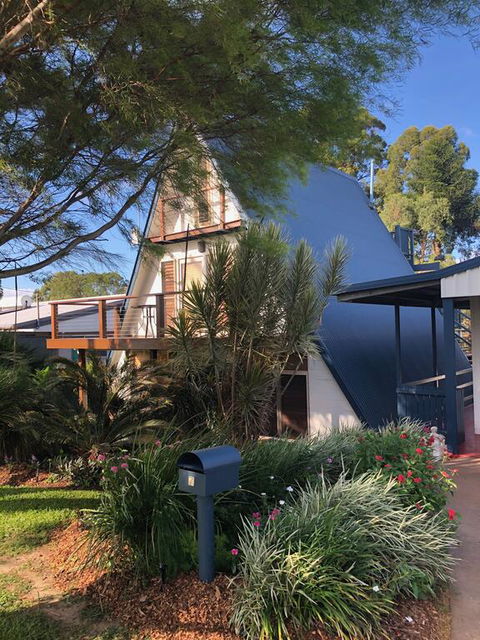 The Lake House - Cruises Travel 3