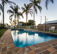 The Major Mitchell Motel - Travel Agents