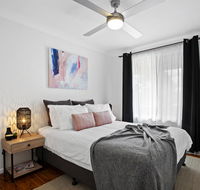 The Neo stylish central apartment with aircon courtyard and Netflix - Cruises Travel