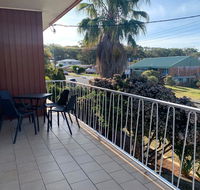 The Norburn' 3 Norburn Avenue - aircon boat parking close to water  clubs - Cruises Travel