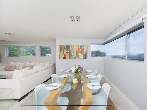 The Penthouse @ Little Beach - Cruises Travel 1