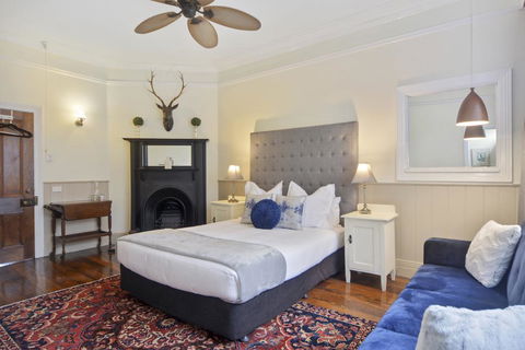 The Pines Bed And Breakfast - Cruises Travel 2