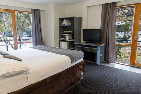 The River Inn Thredbo - Cruises Travel 2