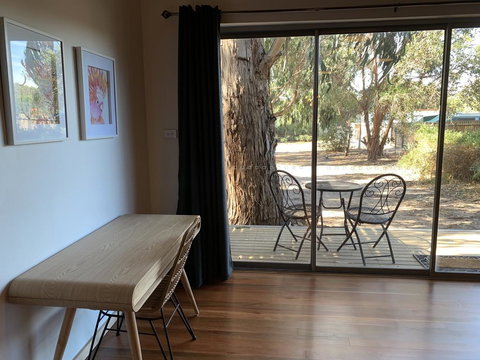 The Rocks Apartments - Travel Agents 1