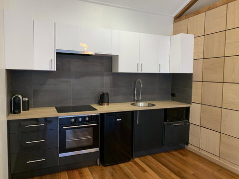 The Rocks Apartments - Travel Agents 3