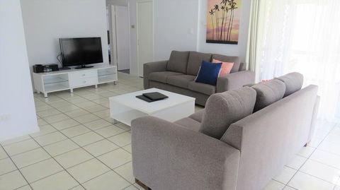 The Shores Holiday Apartments - Travel Search 1