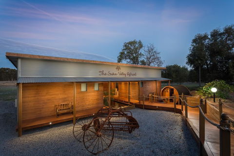 The Swan Valley Retreat - Tourism Guide 3