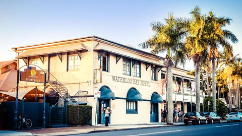 The Waterloo Bay Hotel - Tourism Guide 0