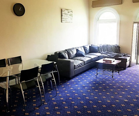 The Wharf Hotel - Travel Agents 1