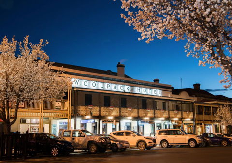 The Woolpack Hotel - Cruises Travel 0