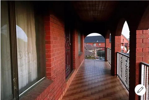 Thomastown Antique House En-suite Room - Travel Search 3