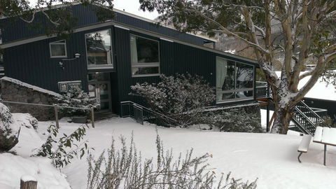 Thredbo YHA - Cruises Travel 1