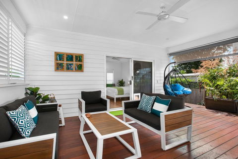 Three-Bed Family Entertainer Near Beach And Cafes - Travel Search 1