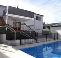 Thurlow Beach House with pool - stroll to CBD and Dutchies Beach - Cruises Travel