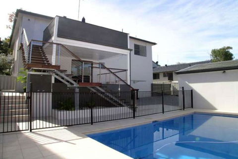 Thurlow Beach House With Pool - Stroll To CBD And Dutchies Beach - Cruises Travel 0