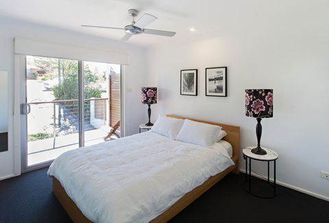 Thurlow Beach House With Pool - Stroll To CBD And Dutchies Beach - Cruises Travel 3