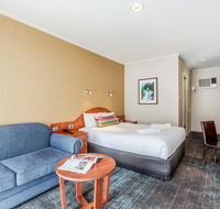 Tonsley Hotel - Travel Agents