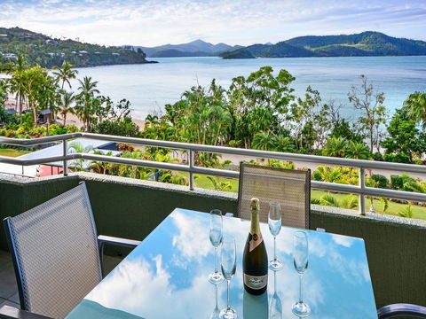 Top Floor Hibiscus Apartment 208 - Travel Search 1