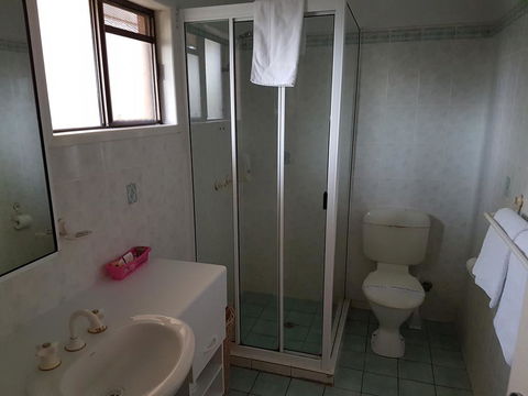 Townview Motel - Cruises Travel 1
