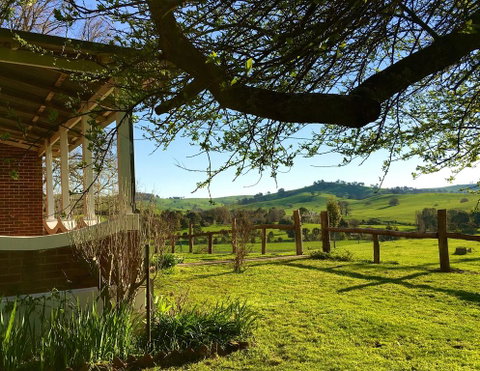 Tracton Homestead - Tourism Guide 1
