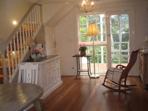 Trafalgar B&B - Travel Search 3