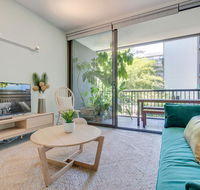Tranquil contemporary hideaway in hippest area - Cruises Travel