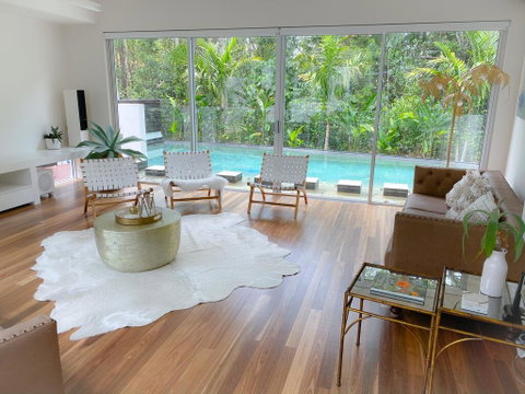Tranquil Noosa Heads Luxury Home With Private Pool - Gym Tennis & Golf - Tourism Guide 0