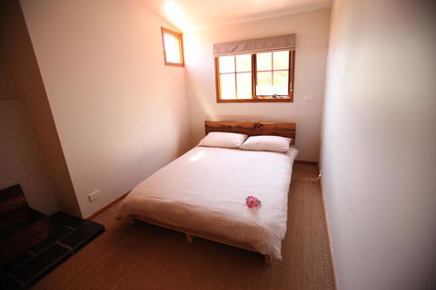 Tranquil Point - Travel Search 2