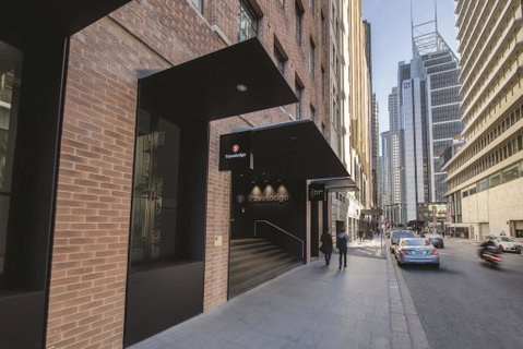 Travelodge Hotel Sydney Martin Place - Tourism Guide 0