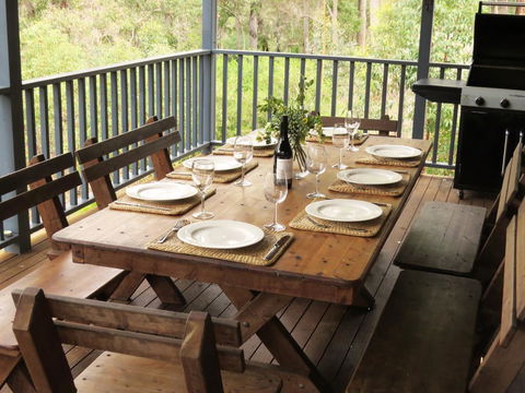 Treehouse - 3 Acre Elevated Nature Setting - Travel Search 0