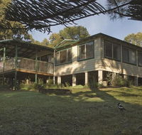 Tuckers Rocks Cottage - Tourism Guide