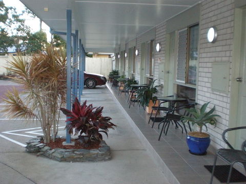 Twin Towns Motel - Cruises Travel 0