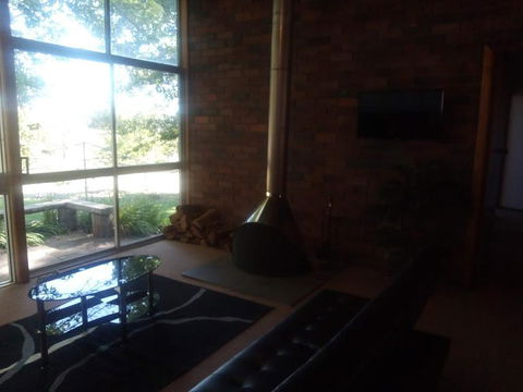 Twinkle Tree's Cottage - Travel Agents 0