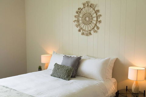 Two Bedroom Gem, Short Drive To MONA - Travel Search 1