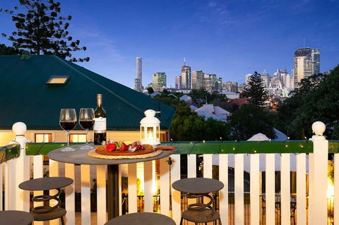 Ultimate Family Home - 3 Bedroom Lux Retreat With Private Pool, Spa And Incredible Views - Cruises Travel 2