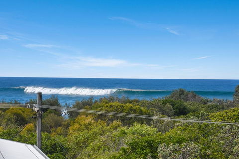 Unit 3 At 4 Pelican Street, Peregian Beach, Noosa Shire - Travel Search 0