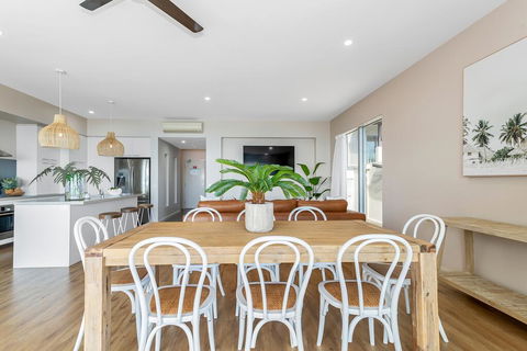 UNIT 35 Whitsundays - Travel Search 3