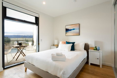 Urban Rest - Bondi Central Apartments - Tourism Guide 1