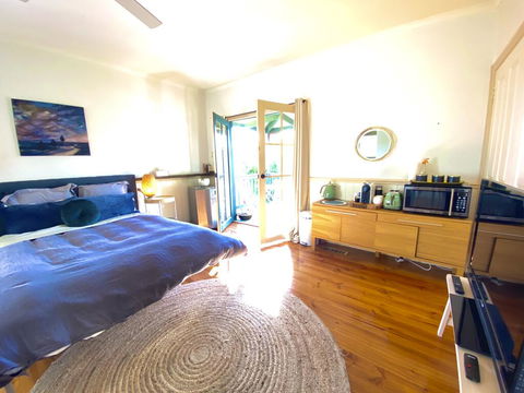 Valley Abode Large Studio Suite -private Ensuite - Tourism Guide 2