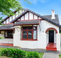 Victor Harbor Cottage 'Cornhill' - Pet Friendly - Tourism Guide