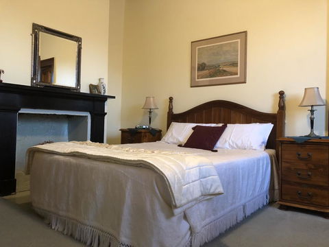 Victoria House - Tourism Guide 2