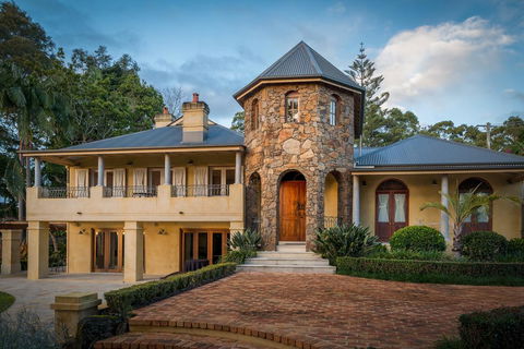 Victoria's At Ewingsdale - Tourism Guide 0