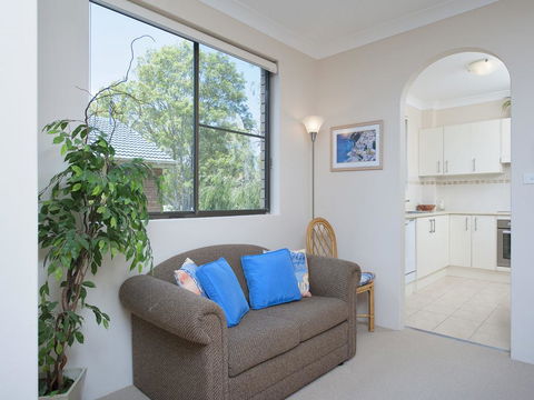 Victory Court, Unit 3/3 Columbia Close - Cruises Travel 3