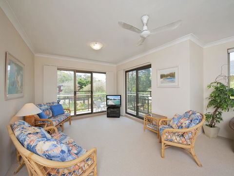 Victory Court, Unit 3/3 Columbia Close - Cruises Travel 1