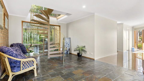 VIEWS AT MCCRAE..... - Tourism Guide 3