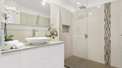 VIEWS AT MCCRAE..... - Tourism Guide 0